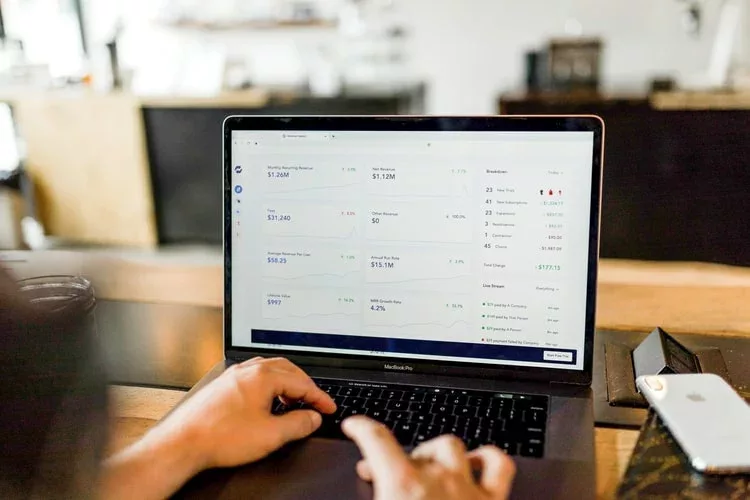 Como desenvolver uma estratégia de brand equity para marketing digital?